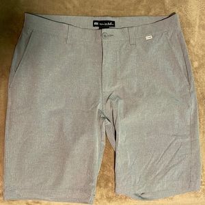 Travis Mathew Golf/ Dress shorts. Men’s 36